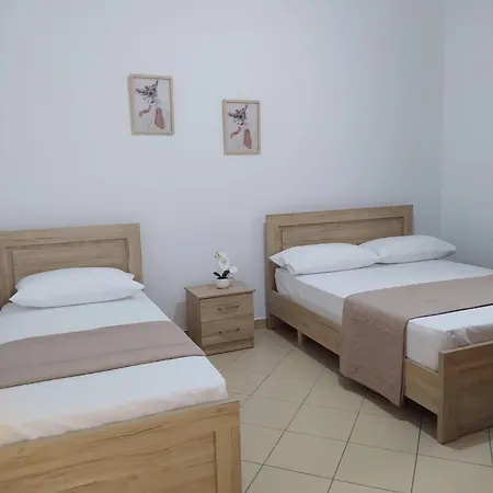 Fatmir Bed and breakfast