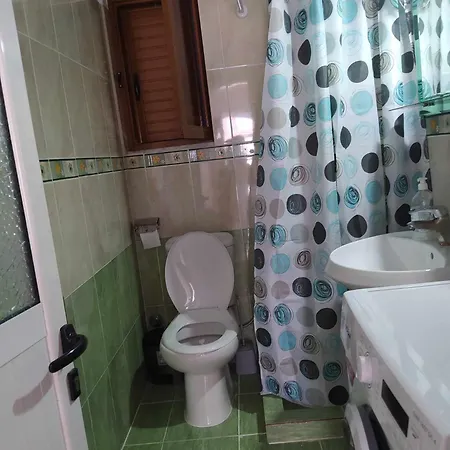 Bed and breakfast Fatmir *