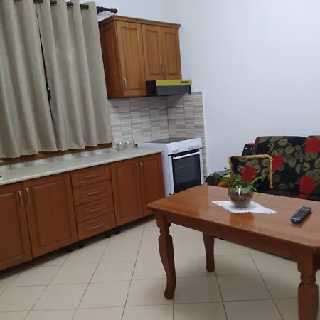 Fatmir Bed & Breakfast *